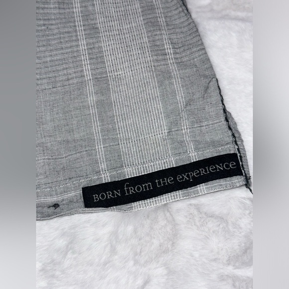 Prana Men’s Button Down Collared Grey Short Sleeve Shirt Size Medium - Picture 6 of 8